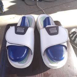 Nike Air Jordan Hydro XI  Size 11