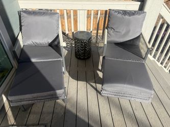 Patio lounge chairs