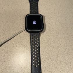 Apple Watch Series 5 44mm 