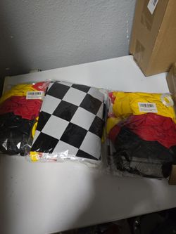 race car garlan party decor