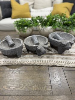 Molcajetes $30