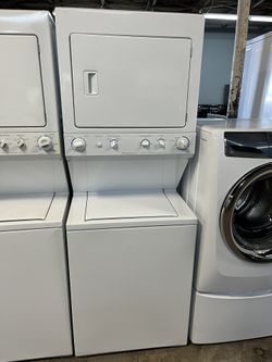 Frigidaire Laundry Center