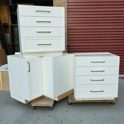 Kitchen/garage white shaker cabinets in good condition (please read the description of the post)