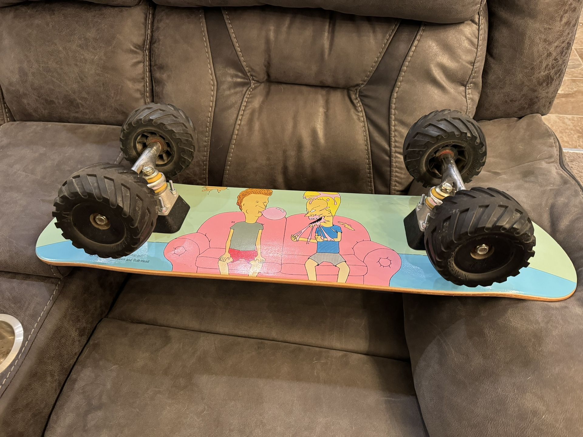 Vintage XT Wheelz Off Road Skateboard Set 4 Rubber Wheels + 2 Risers