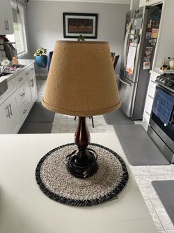 Table lamp