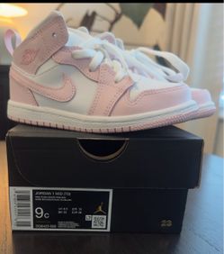 Jordan 1 Mid Pink/white Child size 9C