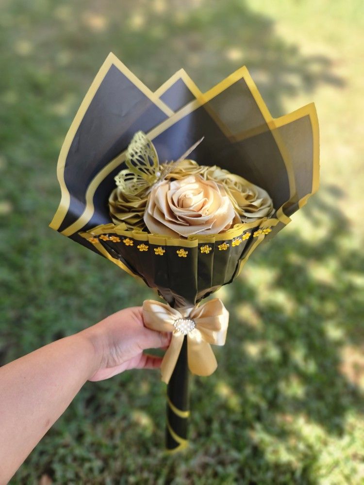 Eternal Bouquet of 4 Roses 💐