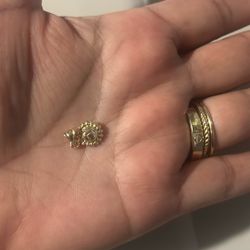 mini sun pendant in real 14k gold