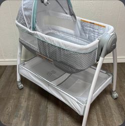 Graco Dream Suite Bassinet/changing Table