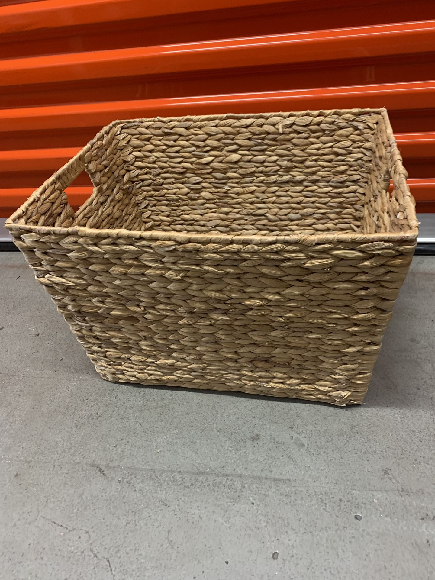 Baskets/Woven Basket/Wire Basket/Utility Basket/ Gift Basket