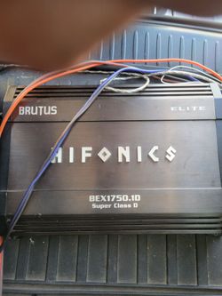 UN AMPLIFIER HIFONICS