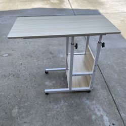 Small Desk With Wheels $35 
