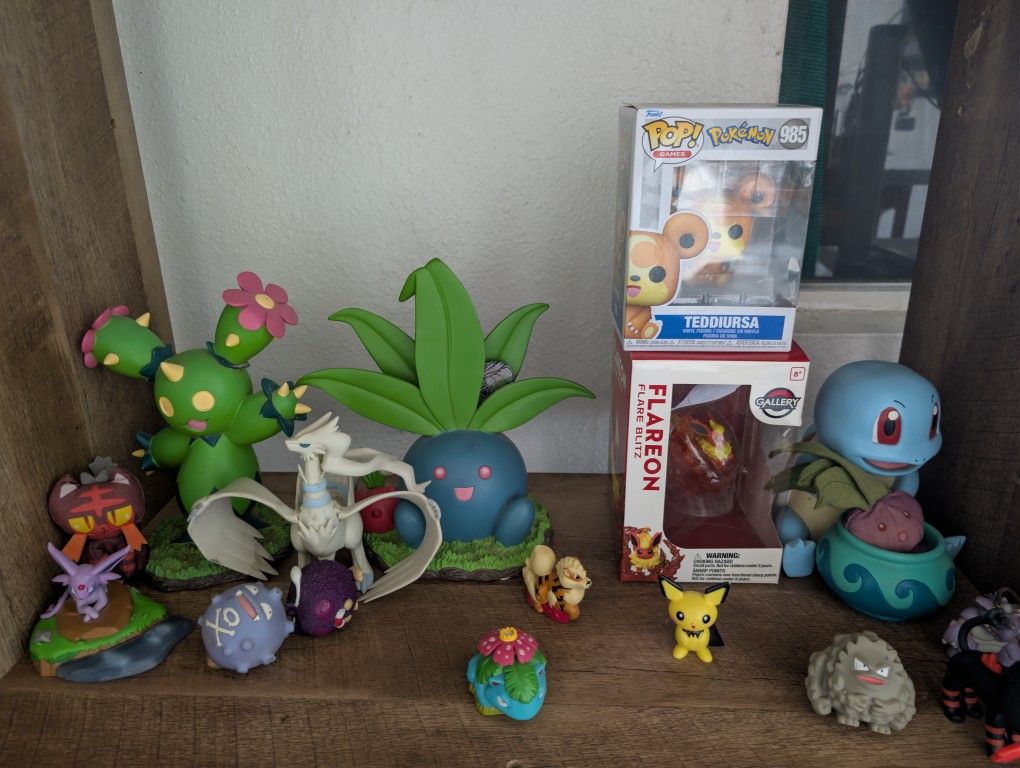 Pokemon Toys Figure Rare Lot 