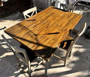 Dining Set – Table + 4 Chairs