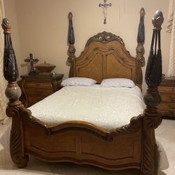 Queen Size Bedroom Set ( Deliver Available) 
