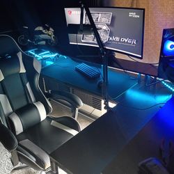 Gaming PC setup 