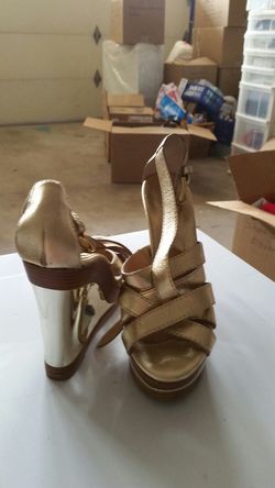 Michael kors gold wedge platform size 5 1/2