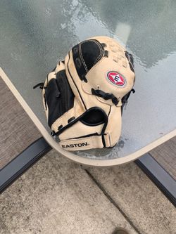 Easton baseball Glove