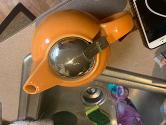 Tea pot