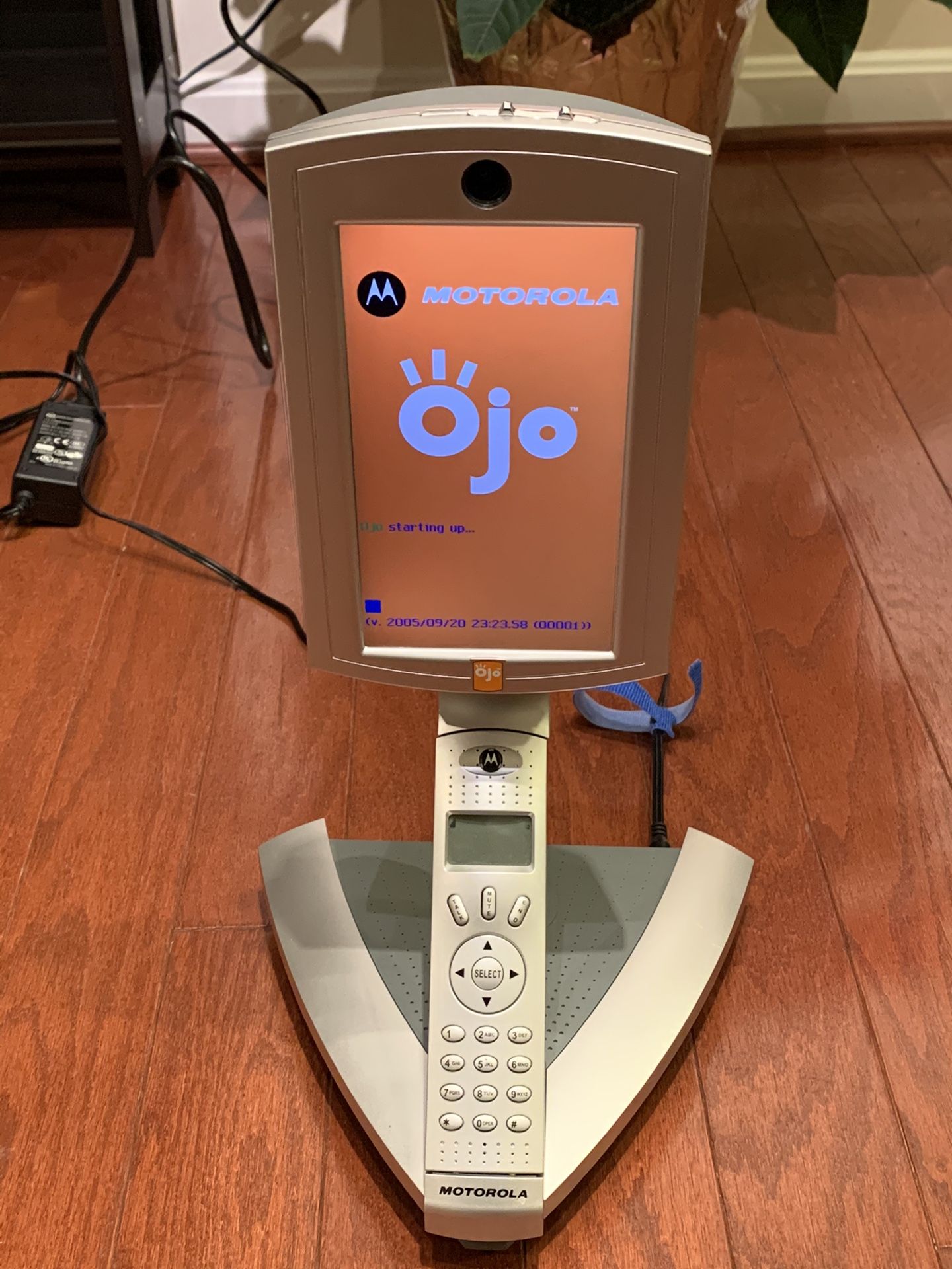 Motorola OJO Personal Video Phone LCD Display PVP 1000 With Original Box