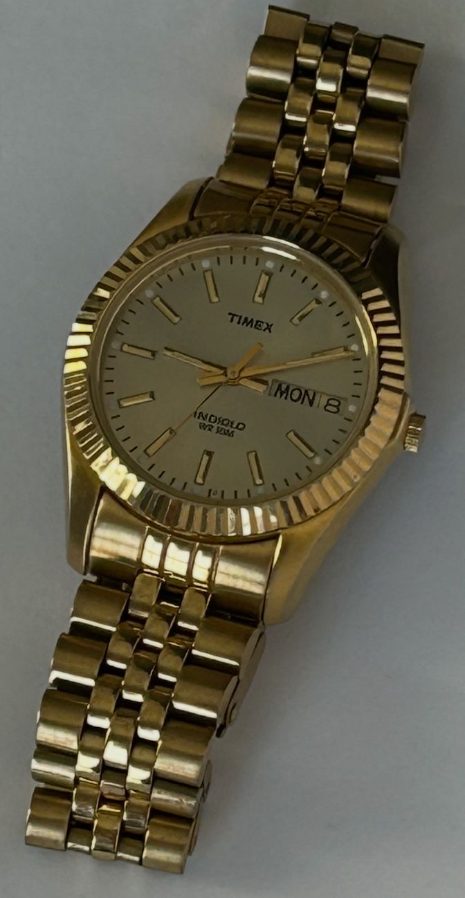 Timex Fluted Bezel Gold Tone Watch