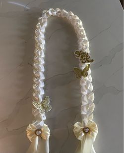 graduation lei