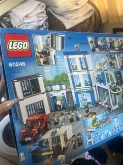 LEGO CITY police station