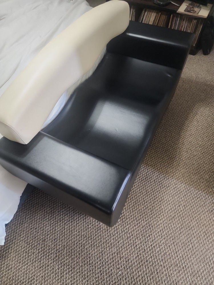 RF503-reception-bench