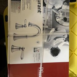 Phister Courant™ LF-049-COPC faucet