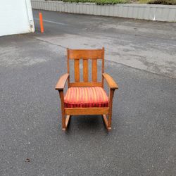 Vintage Rocking Chair 