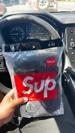 Supreme socks