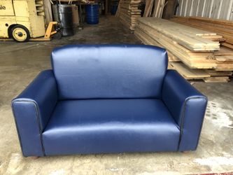 Kids sofa / fits 2 kids