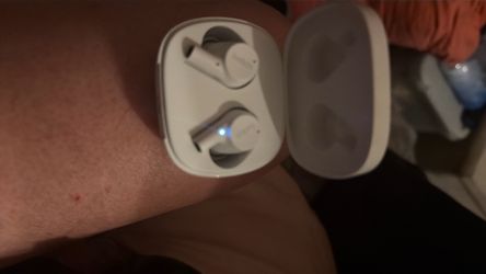 Belkin White True Wireless Earbuds with Charging Case