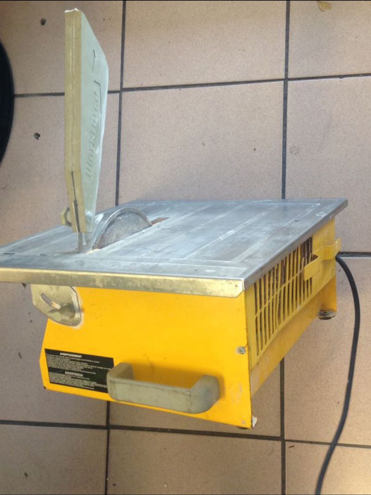 00000000000Workforce THD550 Tile Saw wet Cutter with 7" Blade for Sale