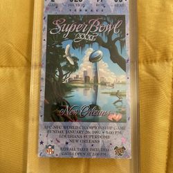 Super Bowl XXXI Ticket & Program (1997)