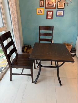 Dining Room Table and Chairs