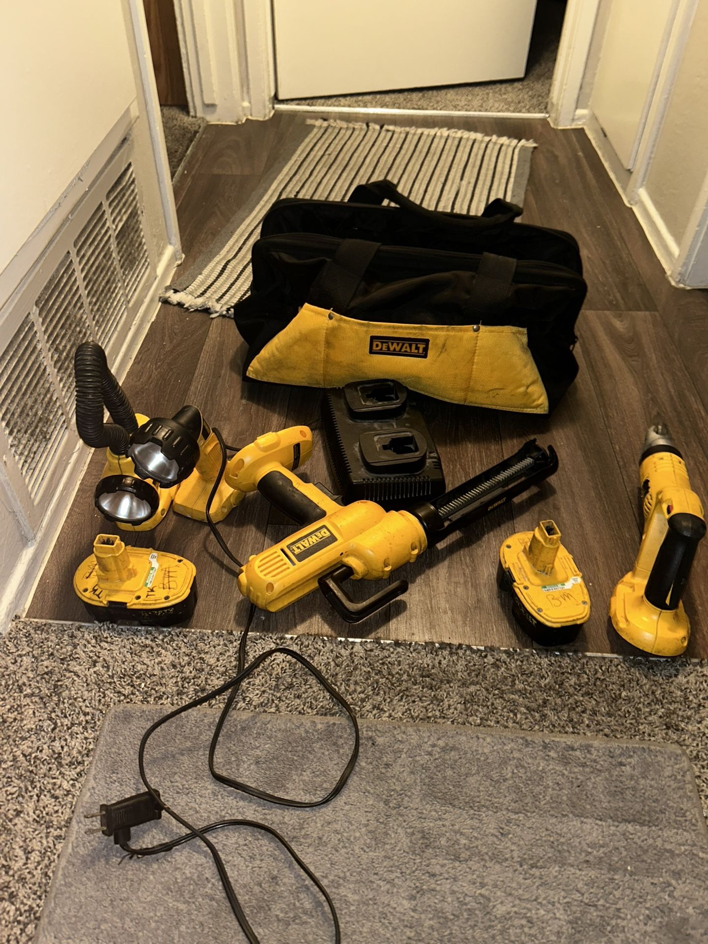 200 Nearly Used Tools And Charger Double Duty Batteries Don’t Miss Out