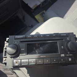 2005-2009 Dodge Chrysler Radio