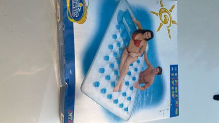 A large double pool float