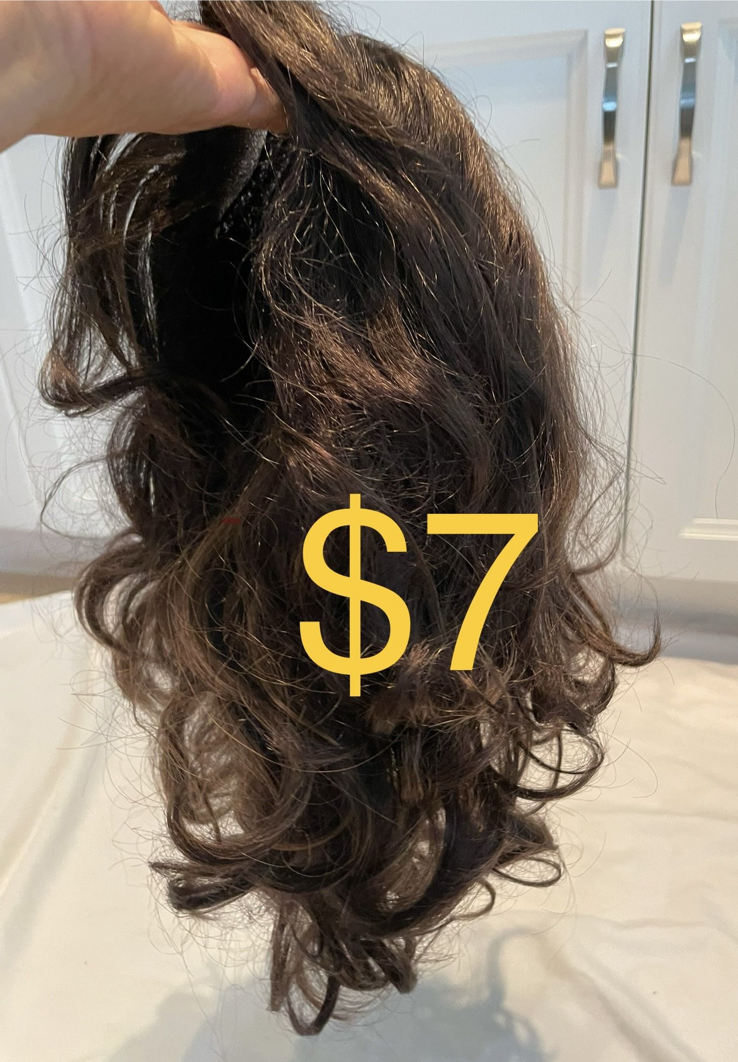 $7 Waves Hair wig brown brand new great for Costume