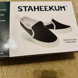 Size 9 women brand new inbox