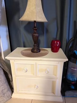 White Wood Nightstand with 3 Drawers