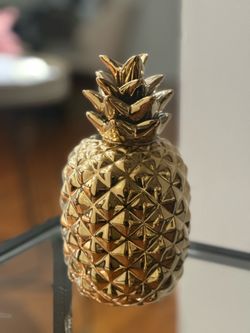 Decorative Gold Pineapple