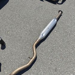 GR86 2022 OEM Exhaust & Floor Mats