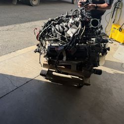 6.4 Hemi BGE 5th Gen 9k Miles Complete With Harness & Computer 