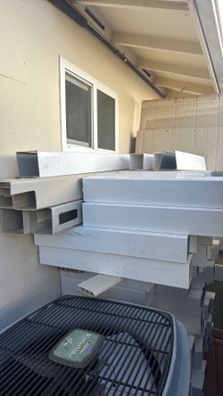 Fence vinyl posts mostly 33”