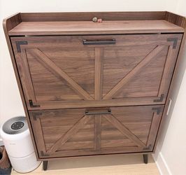 Shoe cabinet