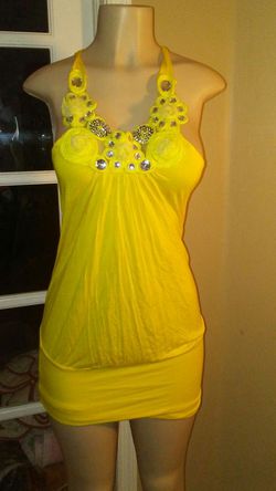 Small yellow dress