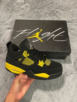Jordan 4 Thunders
