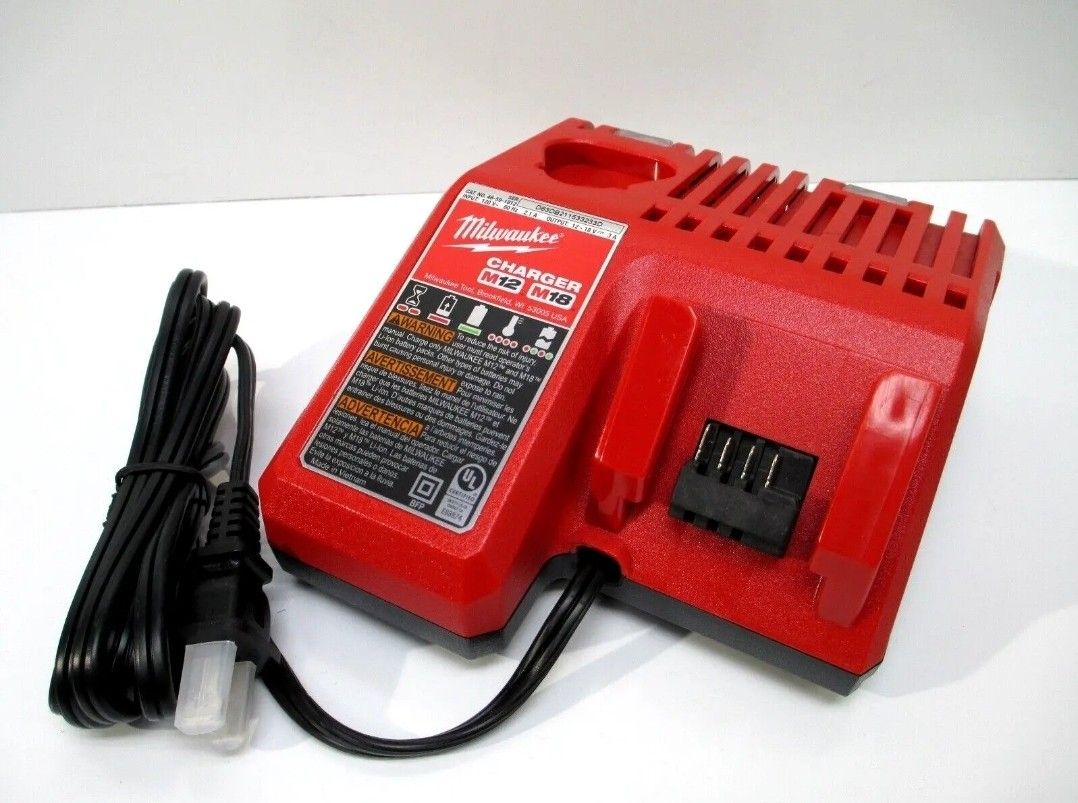 NEW Genuine Milwaukee M18 & M12 Multi Voltage Charger